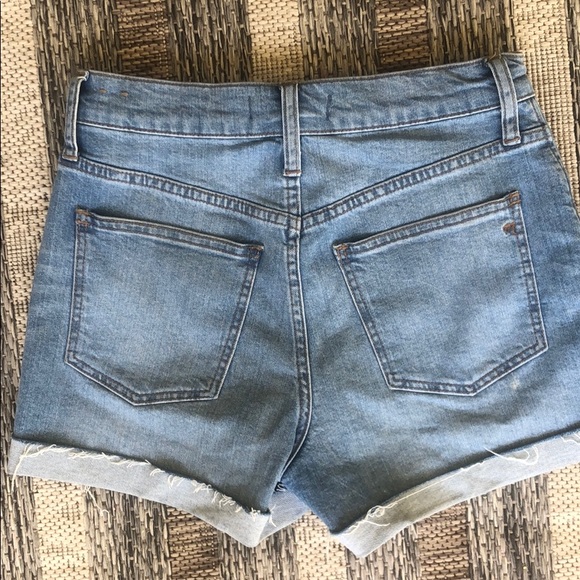 (Sold) Madewell High-Rise Denim Shorts: Button - Picture 7 of 10
